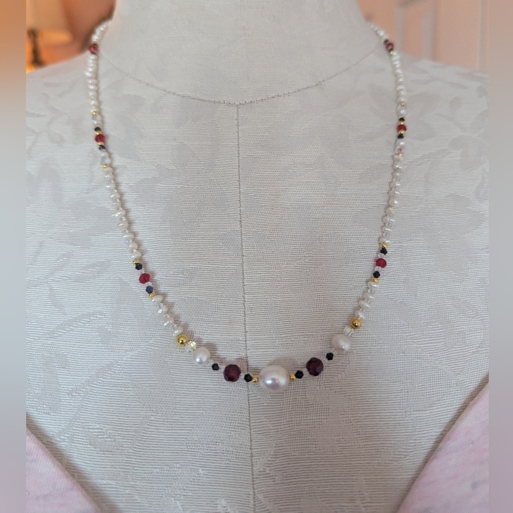 New Fresh Water, Rice Pearl & Czech Crystal Necklace
